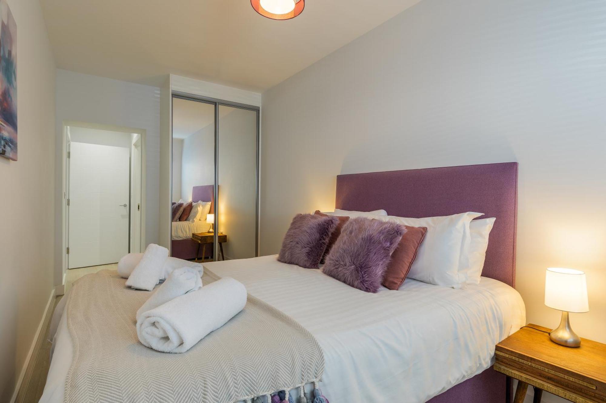 15 East @byron Apartment *