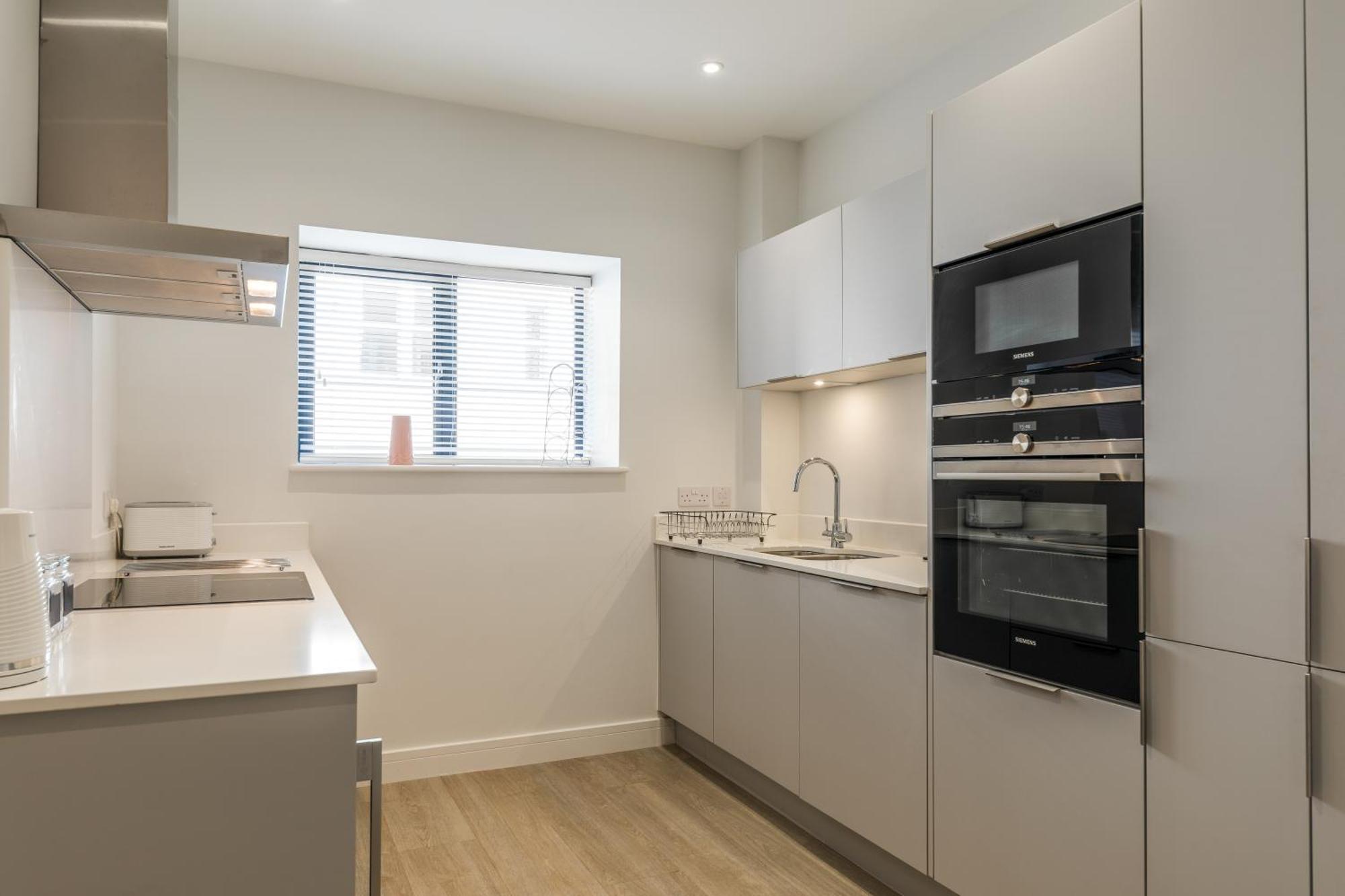 Apartment 15 East @byron *