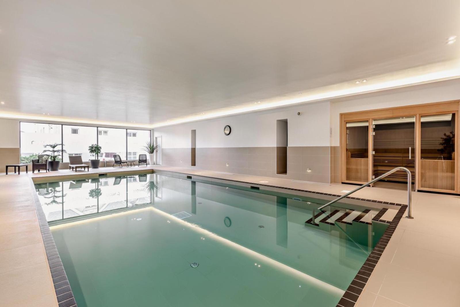 Apartment 15 East @byron *